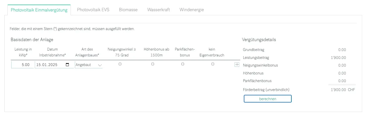 Schweizer Förderrechner-Formular für Photovoltaik-Anlagen mit Eingabefeldern für Anlagendetails.