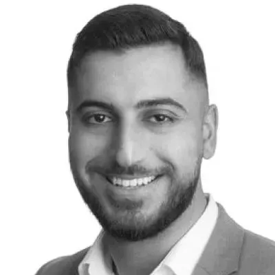 Mäklaren Ahmed Waad hos Länsförsäkringar Fastighetsförmedling Solna/Sundbyberg/Bromma.
