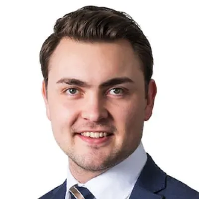 Mäklaren Albin Niklasson hos Länsförsäkringar Fastighetsförmedling Nynäshamn.