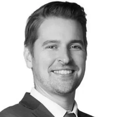 Mäklaren Alexander Langer hos Länsförsäkringar Fastighetsförmedling Solna/Sundbyberg/Bromma.