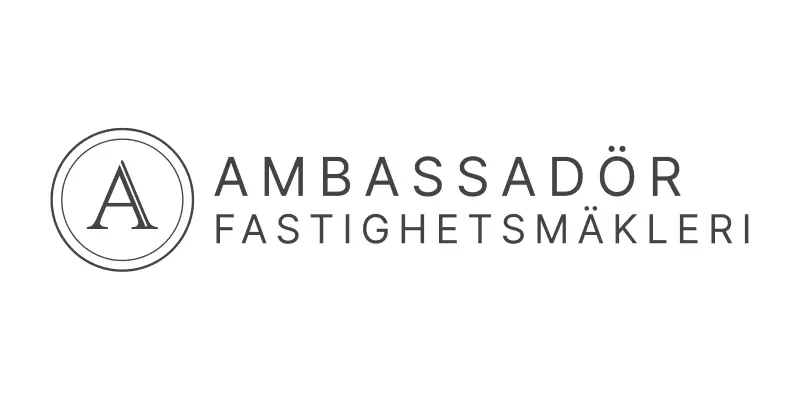 Mäklarbyrån Ambassadörs Fastighetsmäkleris logotyp.