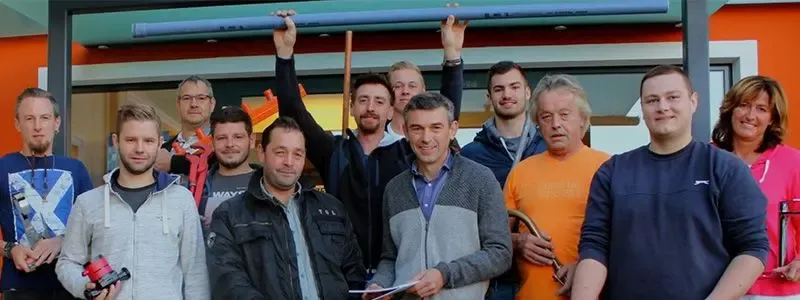 Gruppenfoto vom Team des Installationsbetriebs Anglberger GmbH.