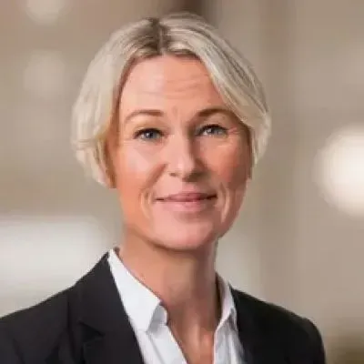 Mäklaren Ann-Sofie Johansson hos mäklarbyrån HusmanHagberg Ale.