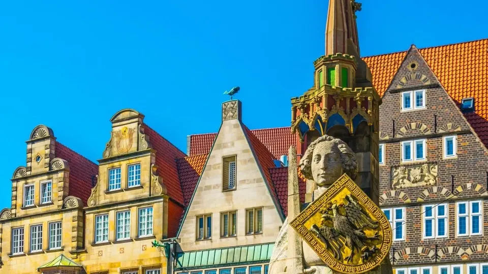 Roland-Statue und Giebelhäuser auf dem Bremer Marktplatz