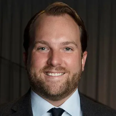 Mäklaren Christopher Steen hos Skeppsholmen Sotheby's International Realty.