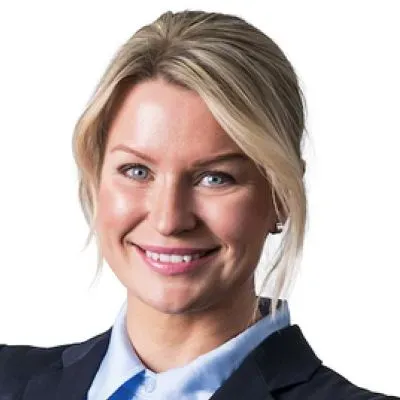 Mäklaren Elin Norin hos Länsförsäkringar Fastighetsförmedling Nynäshamn.