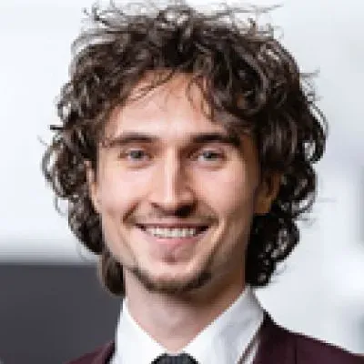 Mäklaren Filip Magnusson hos Fastighetsbyrån Gävle.