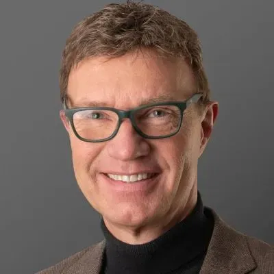 Mäklaren Gunnar Schüler hos Svensk Fastighetsförmedling Norrtälje/Hallstavik.