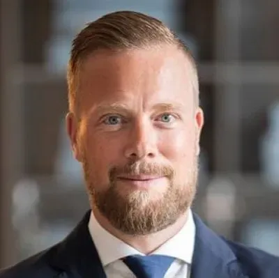Mäklaren Gustaf Mattsson hos Länsförsäkringar Fastighetsförmedling Uppsala.