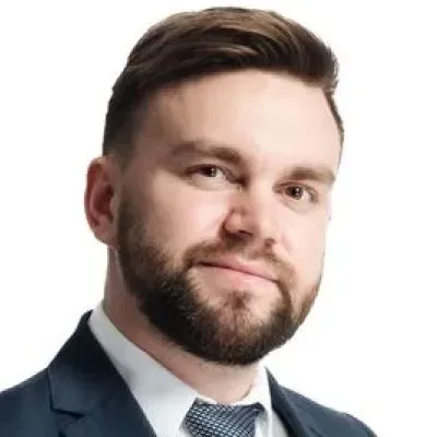 Mäklaren Hampus Granath hos Länsförsäkringar Fastighetsförmedling Göteborg Öster.