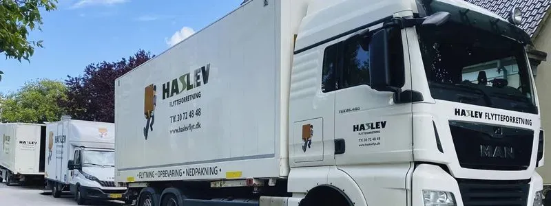 Flyttelastbil fra Haslev Flyt.