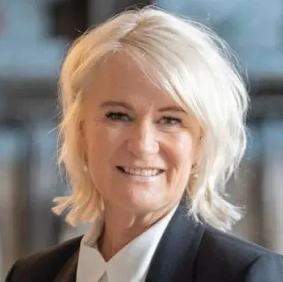 Mäklaren Helen Andersson hos Länsförsäkringar Fastighetsförmedling Uppsala.