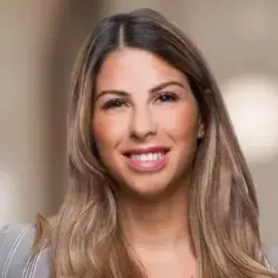 Mäklaren Jessica Toubal hos HusmanHagberg Sundbyberg.