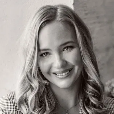 Mäklaren Johanna Hallberg hos MOHV Gävle.
