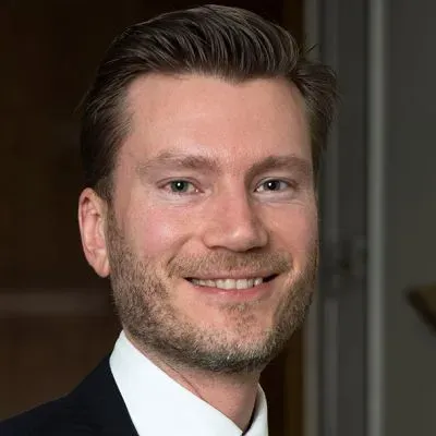 Mäklaren Magnus Helin hos Skeppsholmen Sotheby's International Realty.