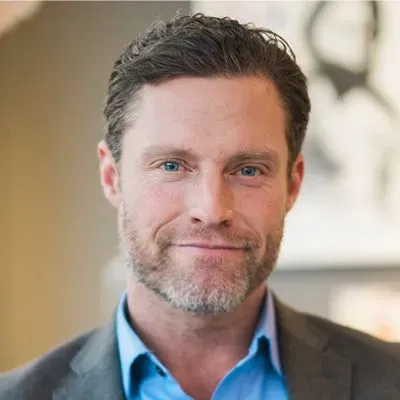 Mäklaren Mathias Blomberg på Mäklarna Ekström.