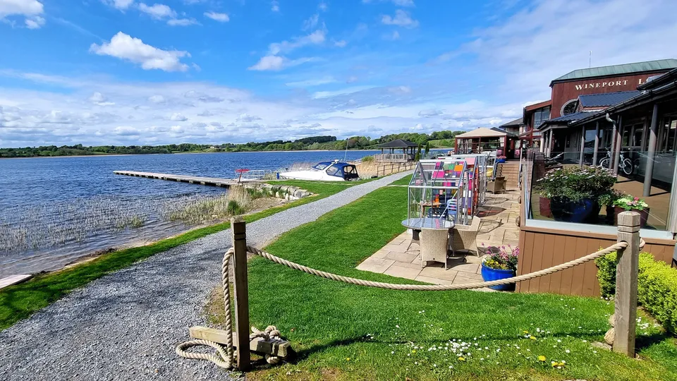 County Longford: ocean view