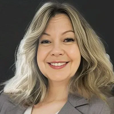 Mäklaren Nina Eklund hos Svenska Mäklarhuset Farsta/Trångsund/Skogås.