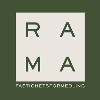Mäklarbyrån Rama Fastighetsförmedlings logotyp.