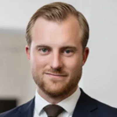 Mäklaren Simon Modig hos Fastighetsbyrån Gävle.