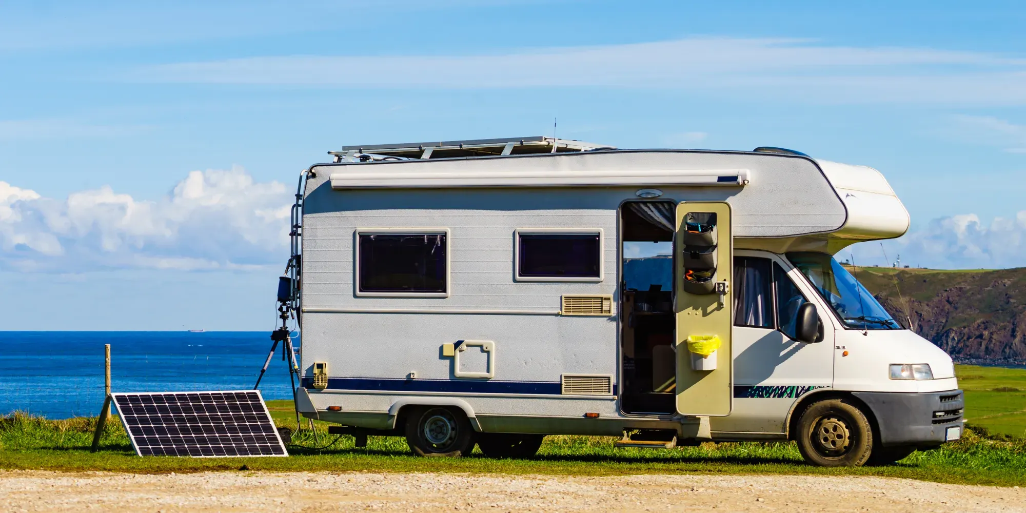 Campingvogn med solceller på farten