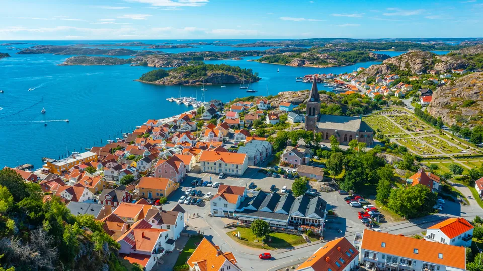 Vy över Fjällbacka i Tanum.