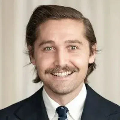 Mäklaren Tobias Broqvist hos Länsfast.
