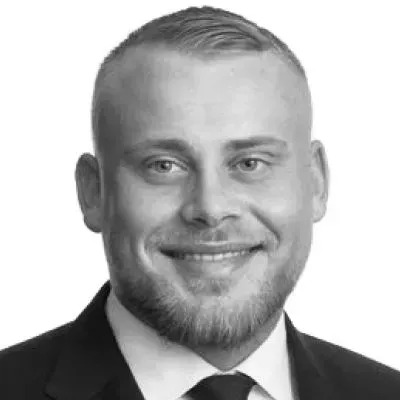 Mäklaren Tobias Franzén hos Länsförsäkringar Fastighetsförmedling Solna/Sundbyberg.