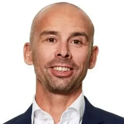 Mäklaren Tobias Magnusson hos Länsförsäkringar Fastighetsförmedling Hammarby Sjöstad/Enskede.