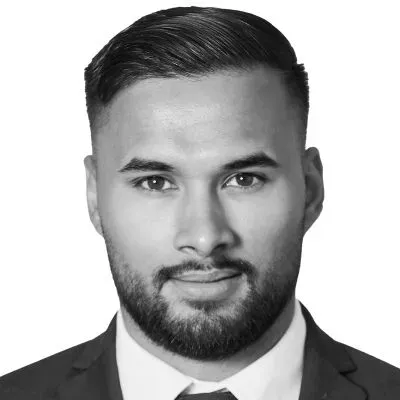 Mäklaren Tobias Pillai hos Bjurfors Botkyrka/Huddinge/Älvsjö och Fruängen.