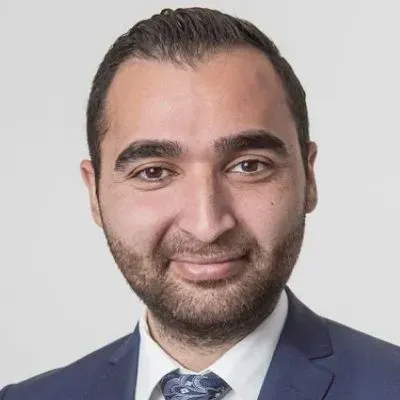 Mäklaren Tomas Akyol hos Länsförsäkringar Fastighetsförmedling Göteborg Nordost.