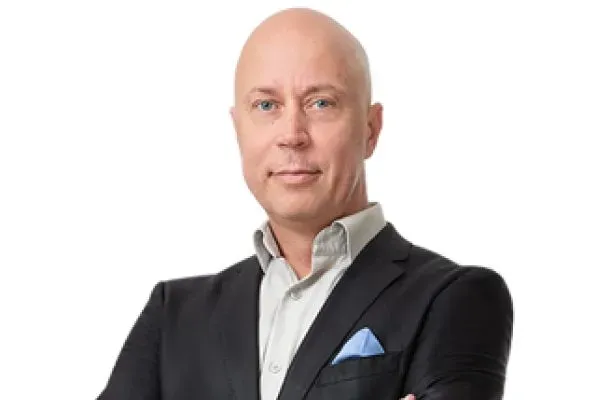 Mäklaren Urban Flynner hos Erik Olsson Fastighetsförmedling Haninge.